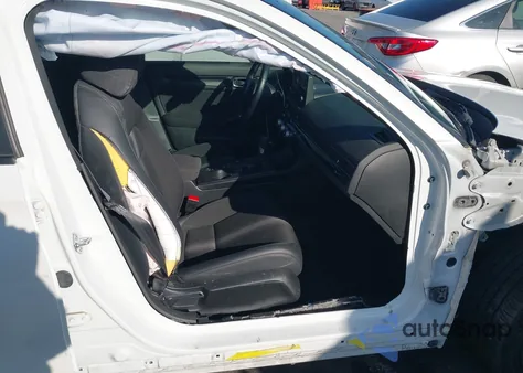 2024 Honda Civic Sport z USA, uszkodzony, nr VIN 19XFL2H86RE016795